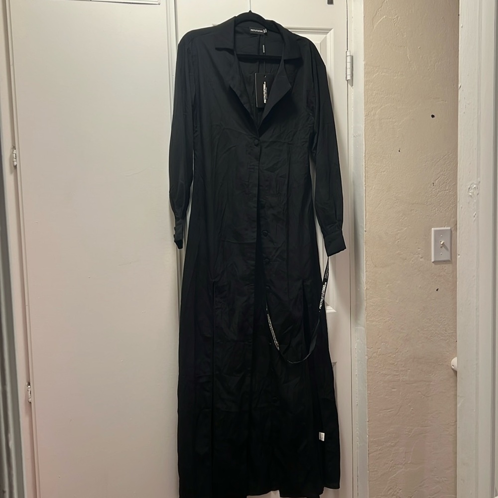 Very light weight trench like top